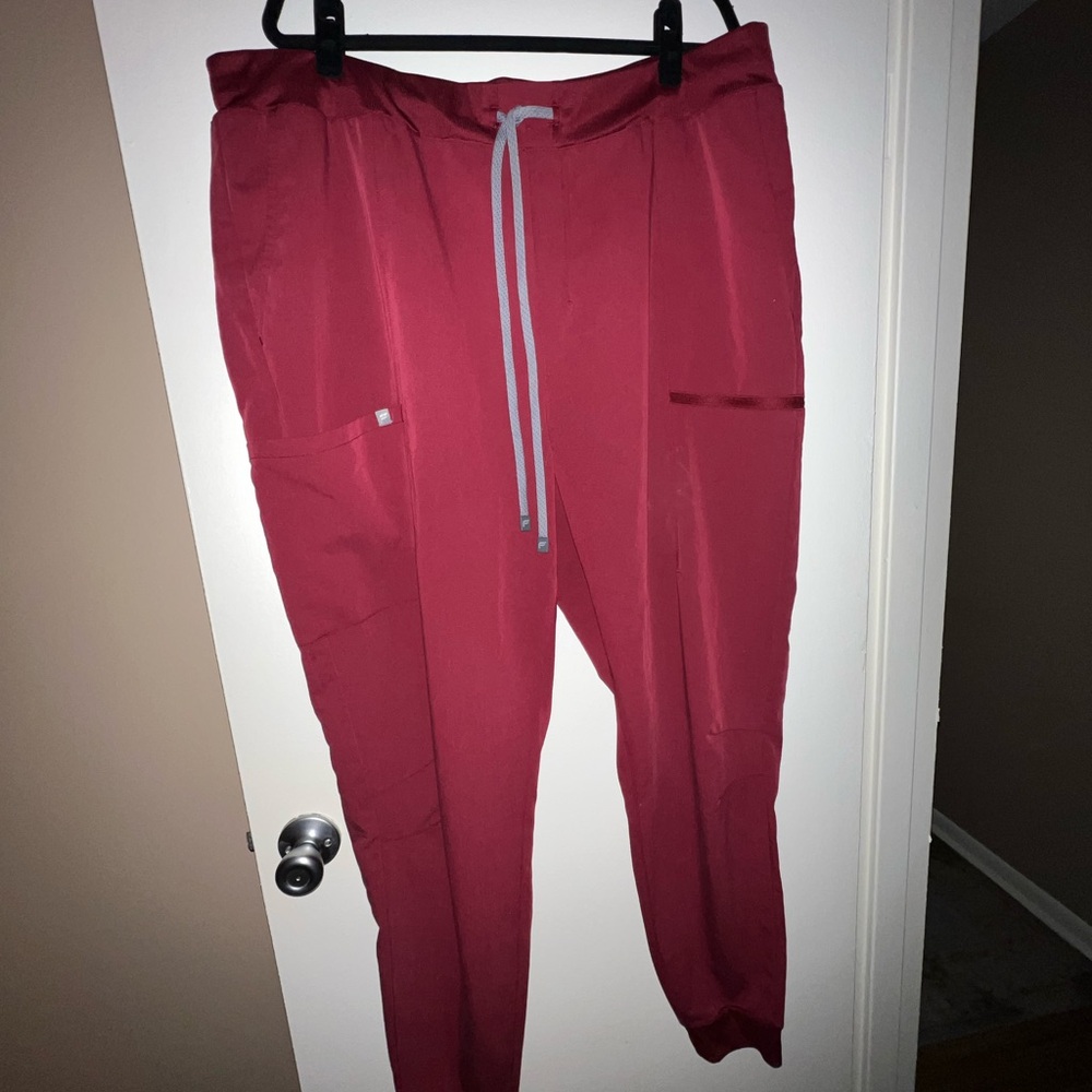 High-Rise On-call Scrub Jogger (Tall)